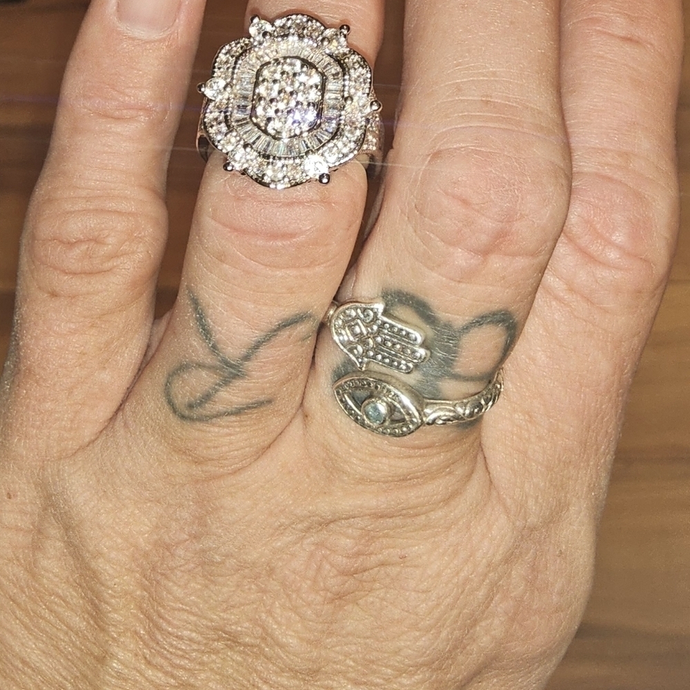 VINTAGE DIAMOND ART DECO RING - Picture 11 of 11